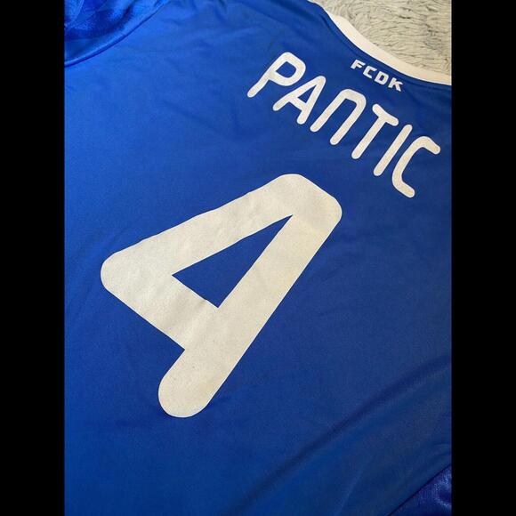 Dynamo Kyiv 2017/18 MATCH ISSUE/WORN HOME Jersey Pantic #4 Europa League - Picture 9 of 9